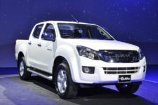Лобовое стекло Isuzu D-Max/Rodeo (2012-)
